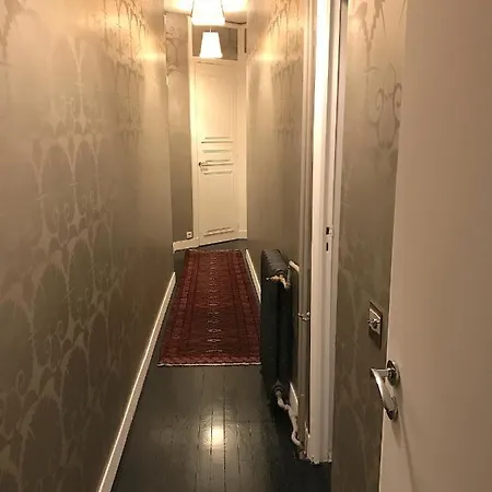 Outstanding 2 Bedrooms With A Terrific Eiffel Tower View * Παρίσι