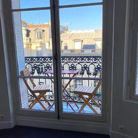Outstanding 2 Bedrooms With A Terrific Eiffel Tower View * Paris