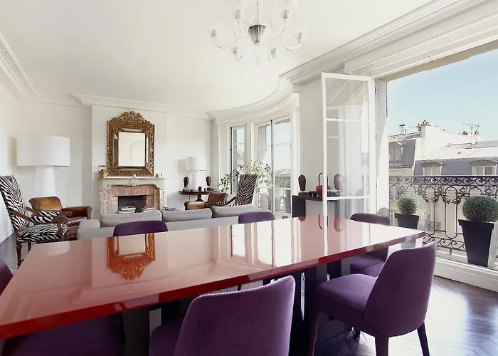 Outstanding 2 Bedrooms With A Terrific Eiffel Tower View Paris