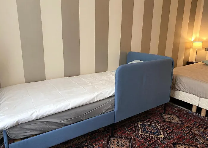 Outstanding 2 Bedrooms With A Terrific Eiffel Tower View *